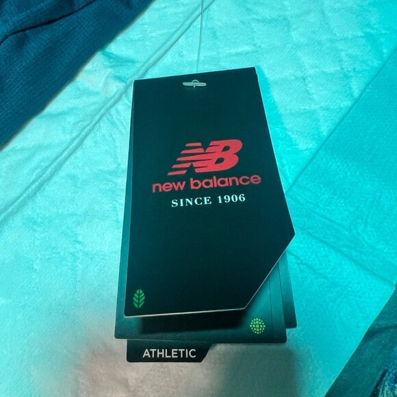 New Balance Men's Sport Essentials T-DRY Shirt Navy Blue! NWT - Picture 2 of 8